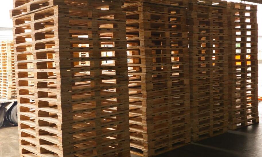 Ile palet można przewieźć jednym transportem?