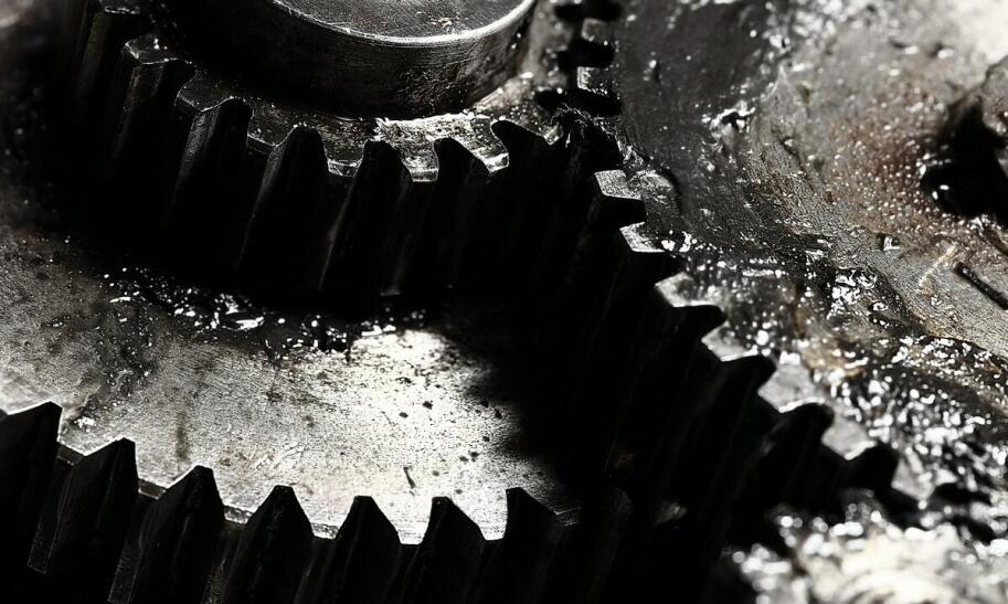 Jak często oliwić maszynę do szycia?