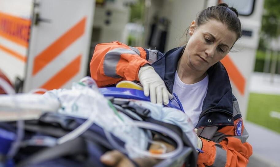 Prawny a moralny obowiązek udzielania pierwszej pomocy – jakie są różnice?