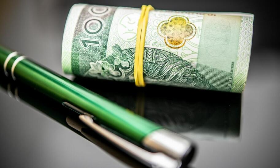 Ile kosztuje 100 koron czeskich w złotówkach?