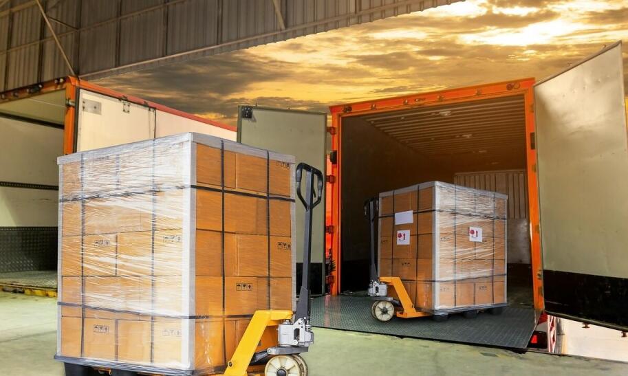 Ile kosztuje wysłanie palety kurierem?