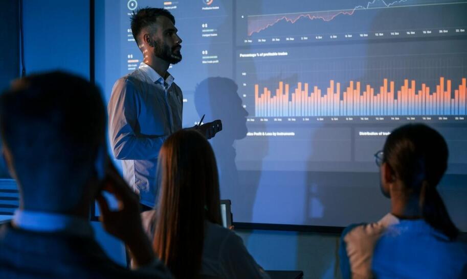 Szkolenie BHP i ppoż – jak często należy je odnawiać?