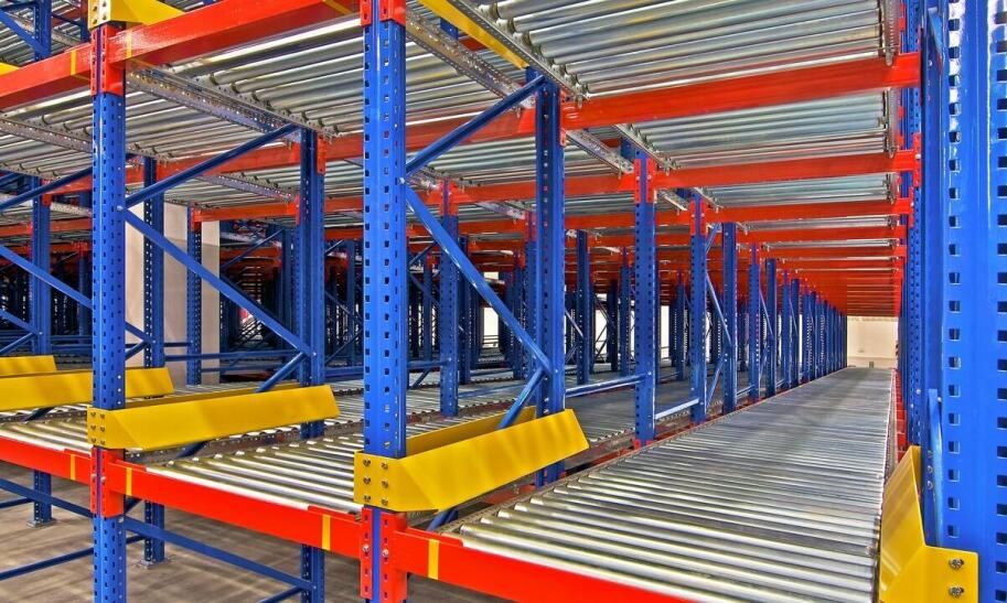 Ile waży półpaleta?