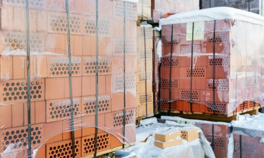 Przesyłka paletowa – co to jest i jak działa?