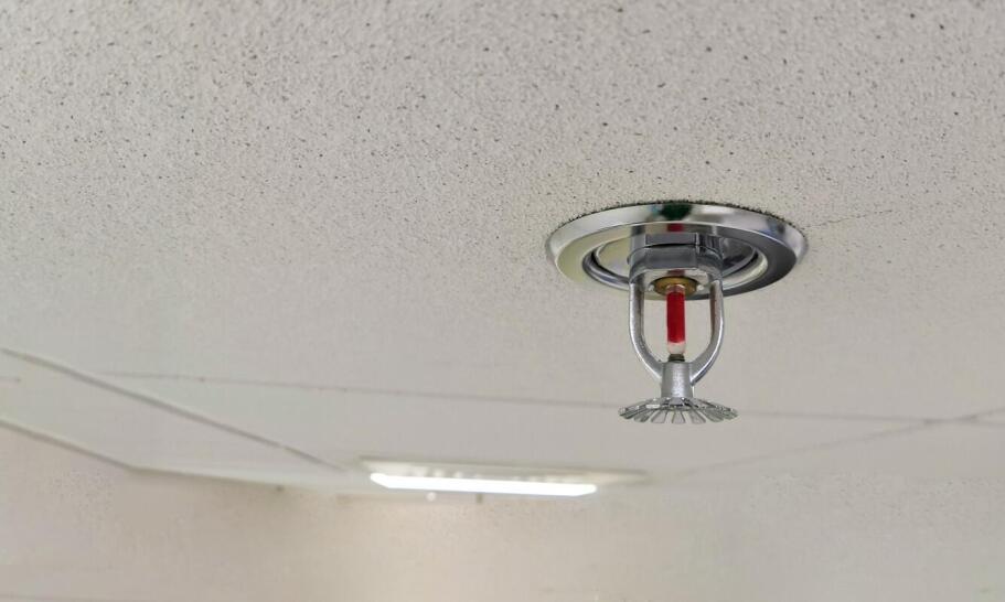 Jak nowoczesne technologie wpływają na rozwój przeciwpożarowych zabezpieczeń?