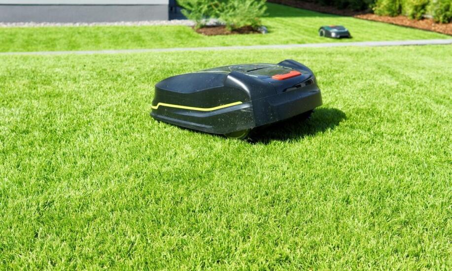 Rola serwisu w długowieczności automatycznych kosiarek