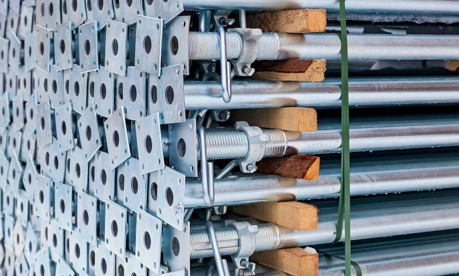 Dlaczego większość współczesnych rusztowań wykonuje się z aluminium? Dlaczego większość współczesnych rusztowań wykonuje się z aluminium?