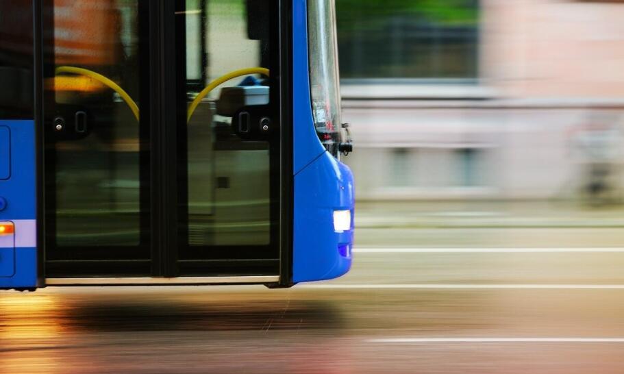 Rola efektywnego układu wydechowego w redukcji emisji spalin w autobusach marki Bova