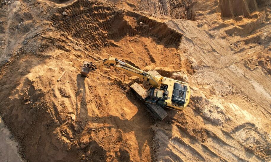 Jak odpowiednio zaplanować ziemne prace na dużych obszarach?