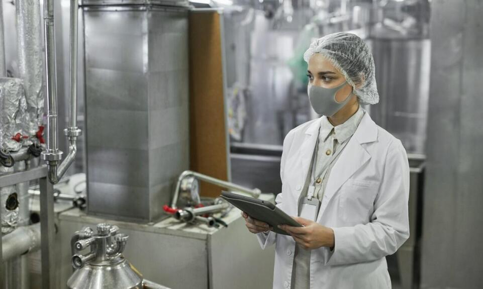 Znaczenie wdrożenia systemu jakości FAMI QS w produkcji paszowych materiałów