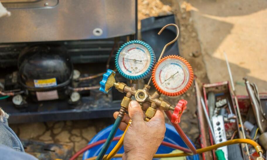 Dlaczego warto zainwestować w regularny przegląd klimatyzacji?