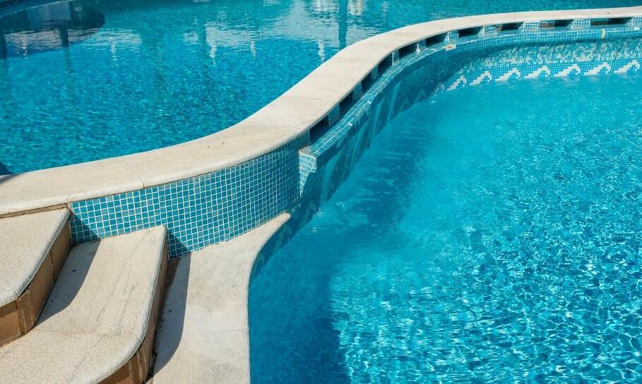 Optymalne metody dezynfekcji wody w przydomowym basenie