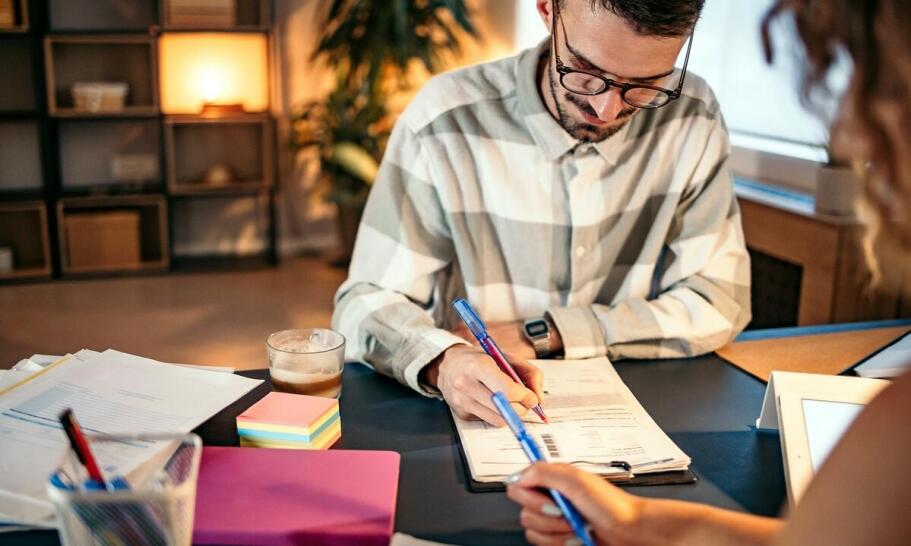 Jak przygotować się do rozprawy sądowej przy pomocy adwokata?