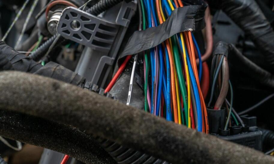 Serwis i montaż elektroniki samochodowej w Białymstoku