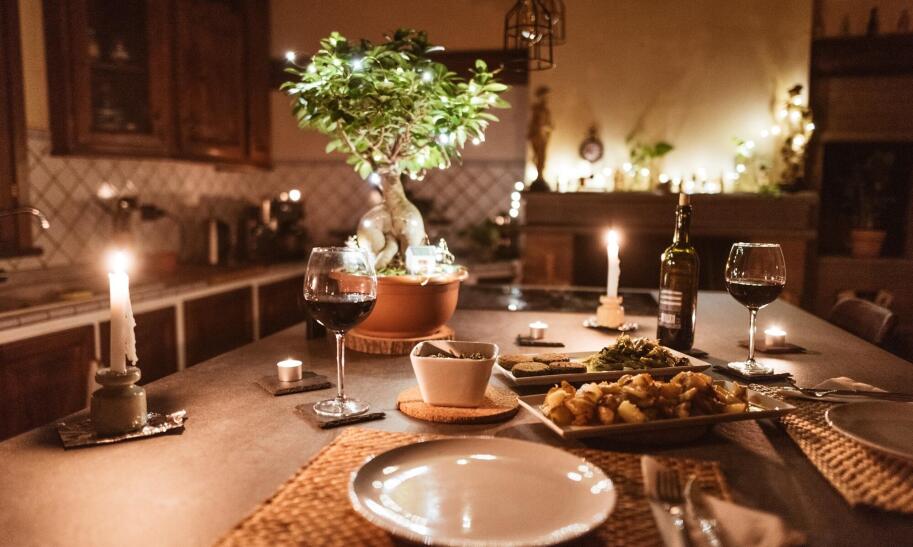 Dlaczego lokalna restauracja ma znaczenie w podróży? Jak wybór miejsca wpływa na komfort wypoczynku