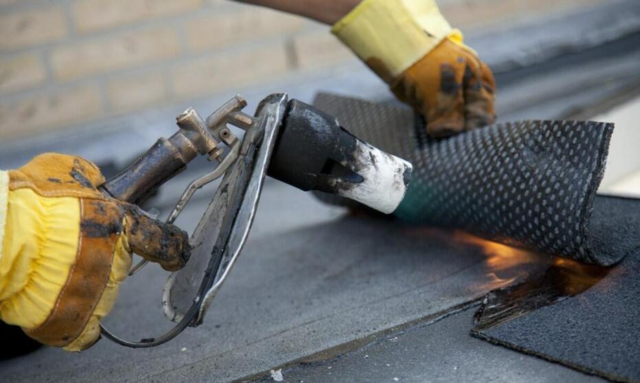 Innowacyjne metody naprawy dachu – co warto wiedzieć?