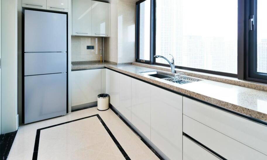 Dostęp do łazienki i kuchni w pracowniczych noclegach – wygoda dla gości