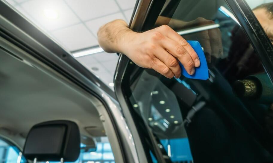 Jak naprawa szyb wpływa na ochronę przed kradzieżą?