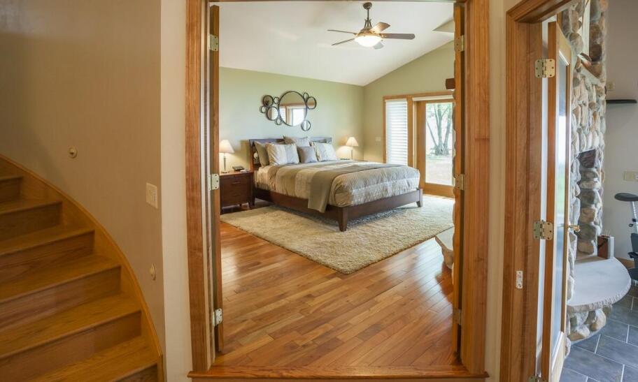 Jak liternictwo może podkreślać indywidualność pomnika?