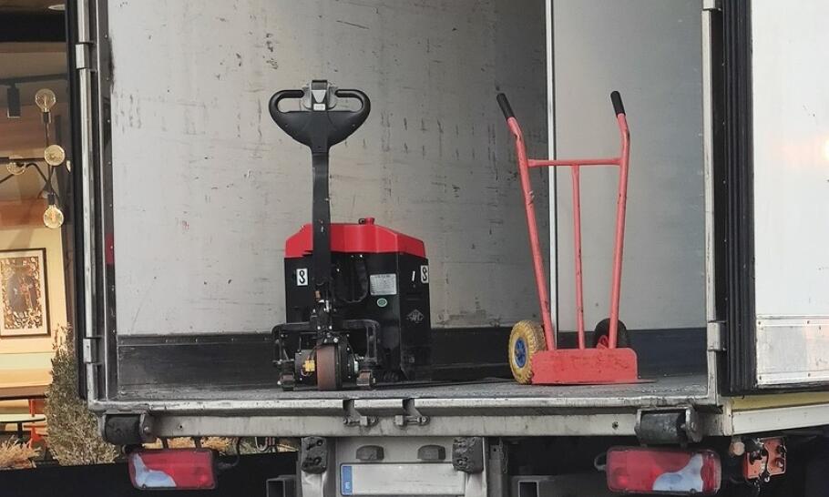 Przewóz paczek busem z Niemiec do Polski – jakie są opcje dla ubezpieczenia?