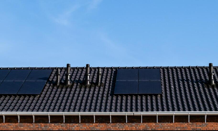 Jakie są najważniejsze zalety montażu fotowoltaicznych paneli?