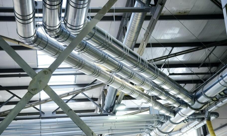 Zastosowanie odciągowych ramion w zapewnieniu czystości powietrza w przemyśle