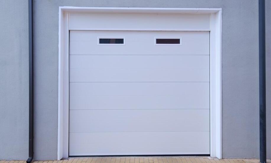 Dlaczego segmentowe bramy są idealnym rozwiązaniem dla nowoczesnych garaży?