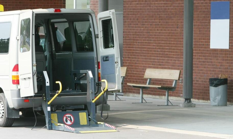 Jak wybrać odpowiednią firmę oferującą medyczny prywatny transport?