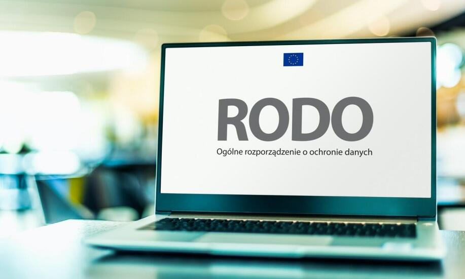 Uregulowania prawne dotyczące e-commerce – rola prawnika w zapewnieniu zgodności