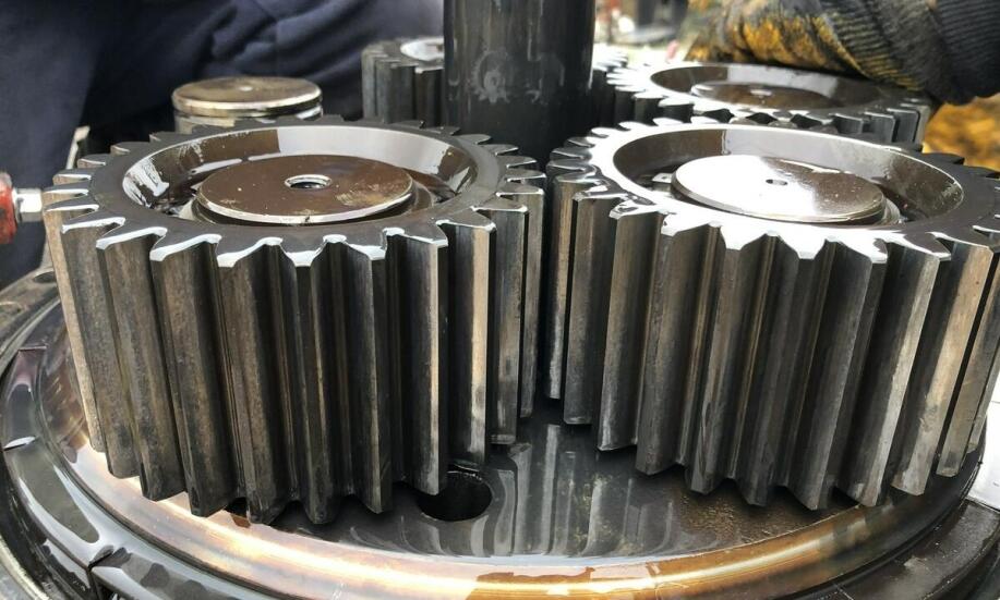 Jak ceramiczne powłoki redukują ryzyko mechanicznych uszkodzeń w przemyśle?