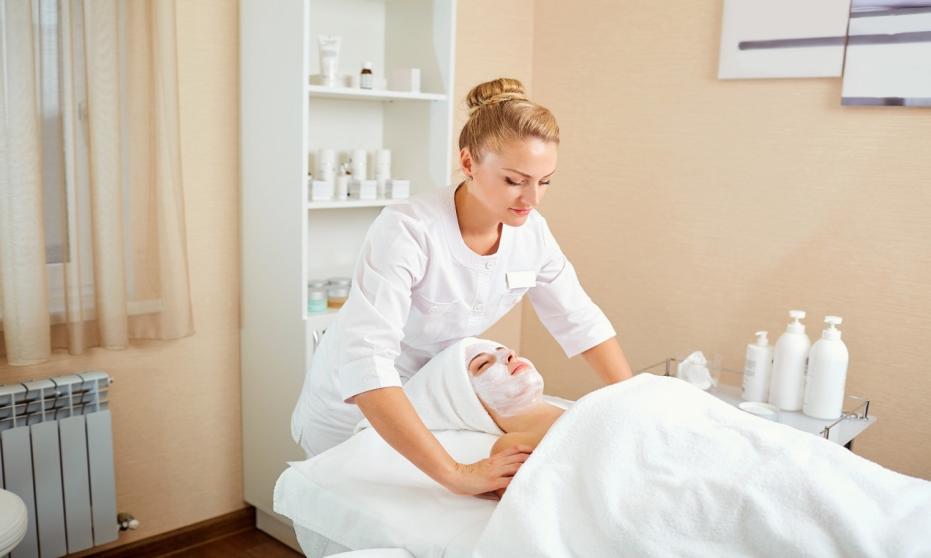 Jak wybrać dobry salon kosmetyczny? Jak wybrać dobry salon kosmetyczny?