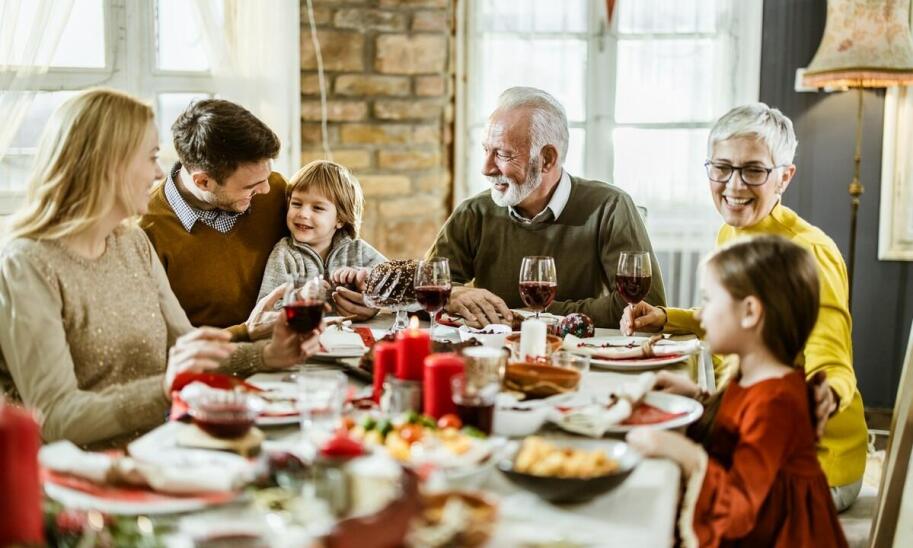 Przewodnik po organizacji rodzinnych przyjęć w restauracji