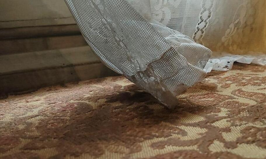 Jakie firany wybrać do wnętrz w stylu vintage, aby podkreślić ich charakter?