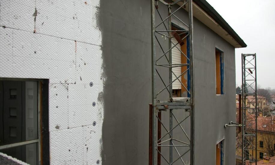 Czym różnią się metody ocieplania stosowane w różnych typach budynków?