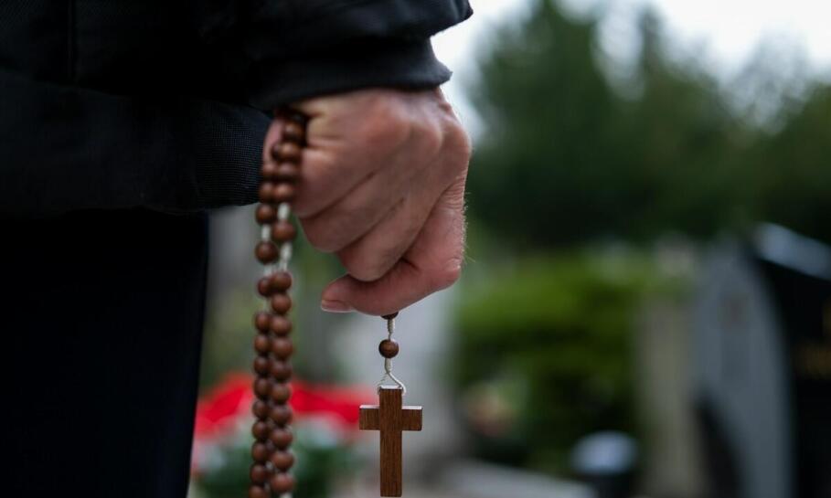 Emocjonalna wartość starych figur sakralnych w prywatnych kolekcjach