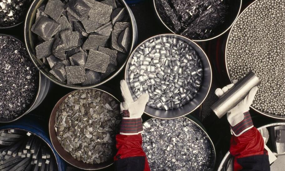 Jak odróżnić odpady metalowe od komunalnych i przygotować je do recyklingu