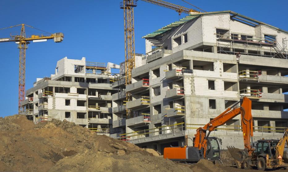 Wynajem żurawi jako propozycja dla firm budowlanych Wynajem żurawi jako propozycja dla firm budowlanych