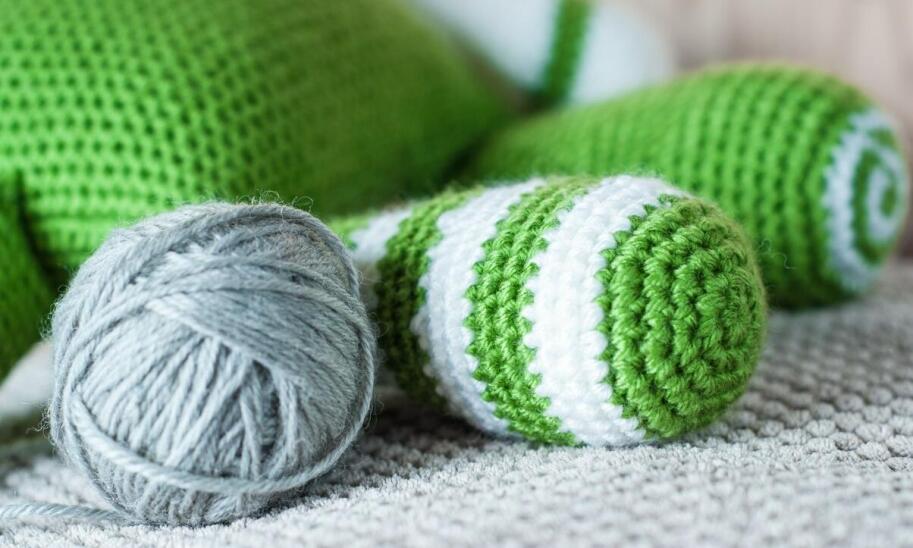 Dlaczego ta sama włóczka daje inny efekt w amigurumi niż w serwetach