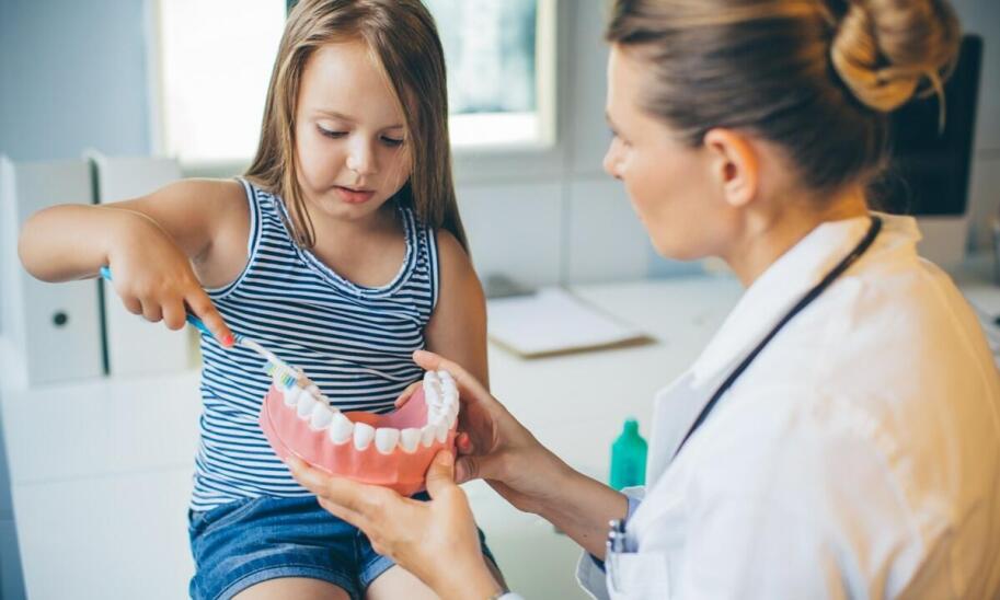 Jak przebiega kurs prawa jazdy kat. B od pierwszej lekcji do egzaminu praktycznego