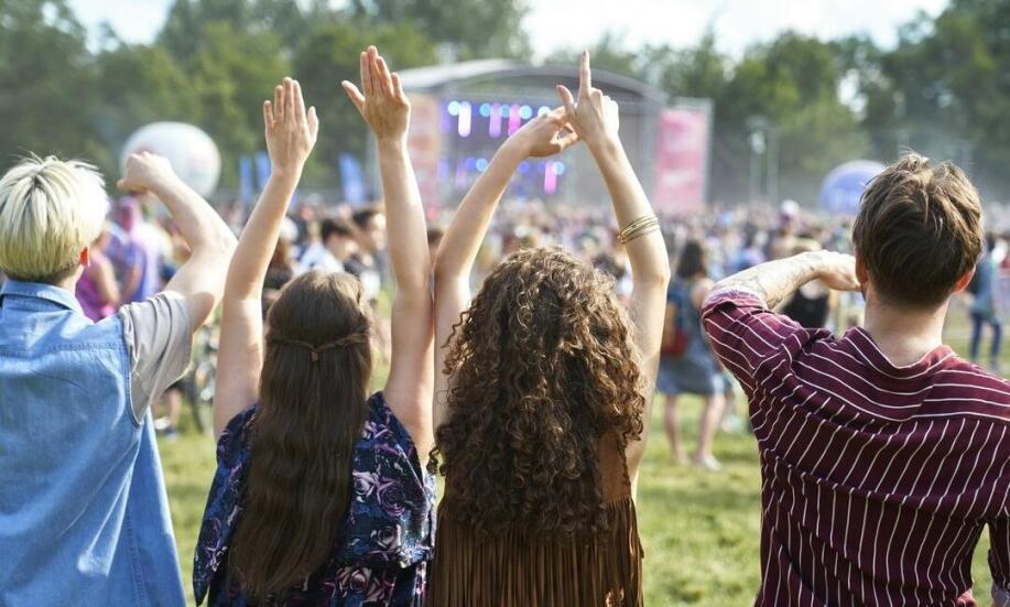 Jakie atrakcje oferują festiwale lokalne?