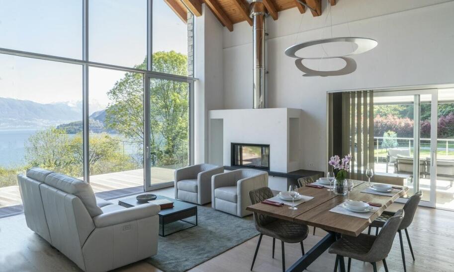 Pokoje hotelowe i gościnne w Serocku nad Zalewem Zegrzyńskim — czym się różnią i kiedy który wariant ma sens