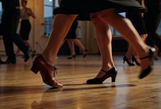 Dlaczego salsa kubańska, bachata i rueda de casino budują kondycję całego ciała