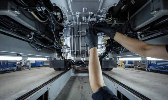 Jak działa zautomatyzowana przekładnia I-Shift w ciężarówkach i od czego zależą jej interwały serwisowe