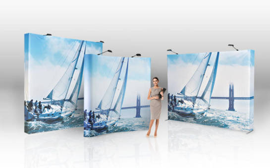 Kiedy warto zainwestować w ściankę pop-up?