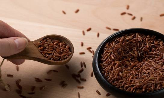 Ryż biały kontra brązowy. Porównanie