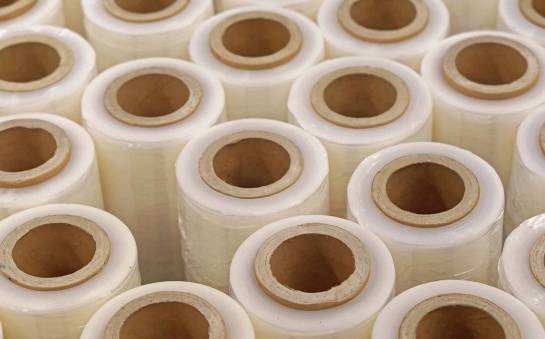 Czym cechują się folie termokurczliwe?