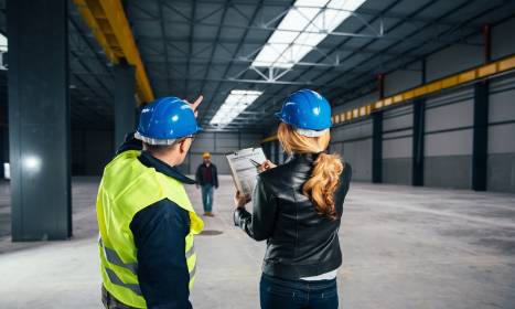 Jak powstają hale produkcyjne? Od projektu do budowy