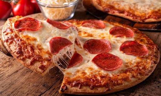 Czym się różni pizza amerykańska od włoskiej?