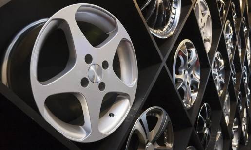 Felgi stalowe czy aluminiowe - jakie wybrać?