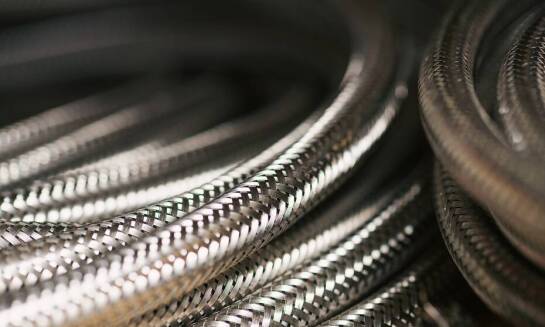 Rodzaje i typy końcówek stosowanych na wężach metalowych